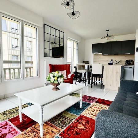 Appartement Des Arts ドーヴィル エクステリア 写真
