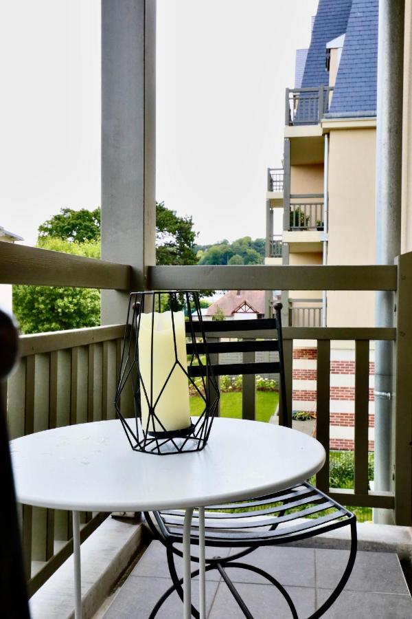Appartement Des Arts ドーヴィル エクステリア 写真